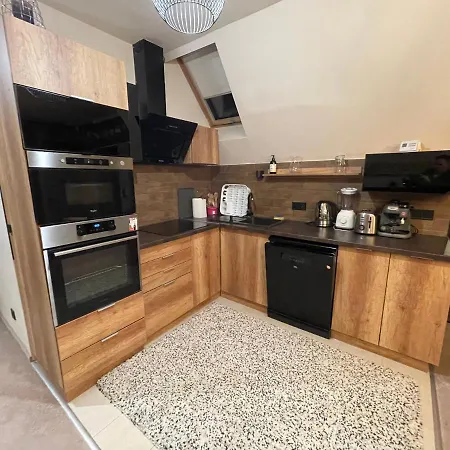 Guest house Penthouse Privat Jakuzzival Smeraldo 4*