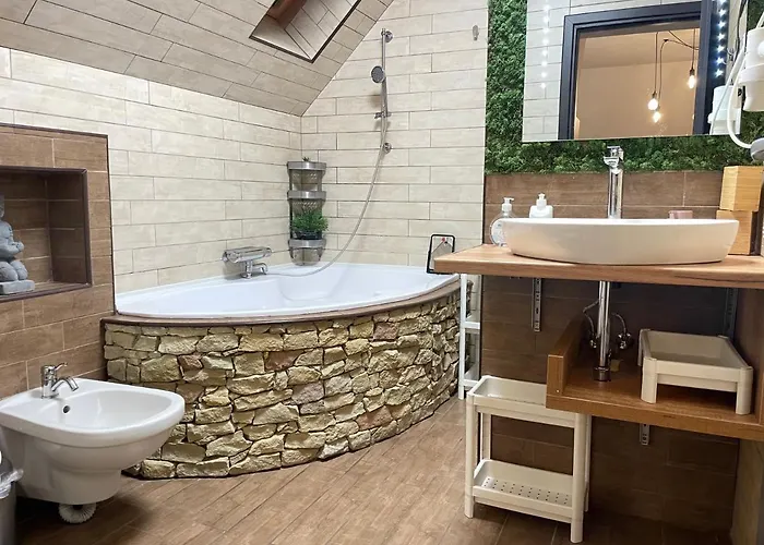 Penthouse Privát Jakuzzival Smeraldo 4* Siófok