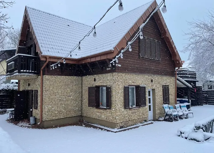 Penthouse Privát Jakuzzival Smeraldo Penzion Siófok